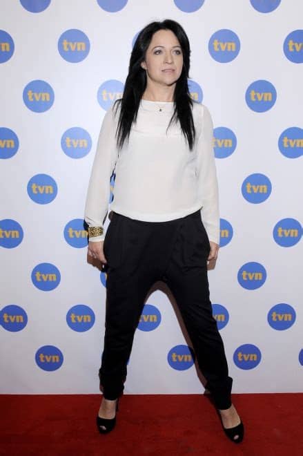 Ewa drzyzga, autorka i prowadząca program rozmowy w toku (ons.pl). Zdjęcia: Młodsze mogą jej zazdrościć. "Trudny wiek" omija ...