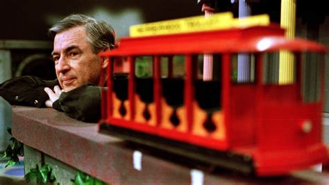 Watch Tom Hanks As Mr Rogers In ‘a Beautiful Day In The Neighborhood