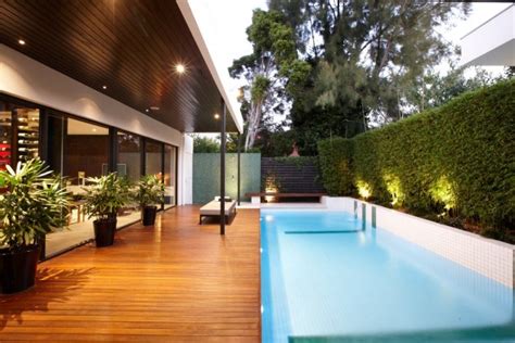 15 Tempting Contemporary Swimming Pool Designs