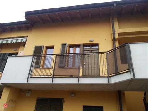 La stima del valore dell'immobile è calcolato sulla media dei prezzi di zona. Case in affitto in provincia di Bergamo da privati | Casa.it