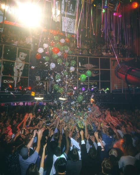 30 Photos That Show Just How Insane The 90s Club Scene Really Was Nyc