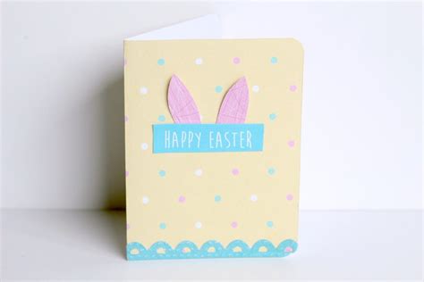 Do you like sending cards whenever there's a holiday or occasion? 16 DIY Easter Cards To Send To Your Loved Ones