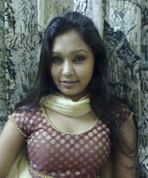 Lifestyle Of Dhaka Hot Girl Of Dhaka