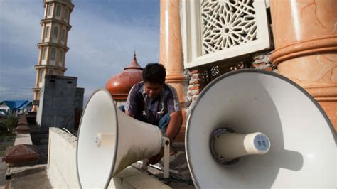 Indonesian Woman Jailed For Saying Mosques Speakers ‘too Loud The