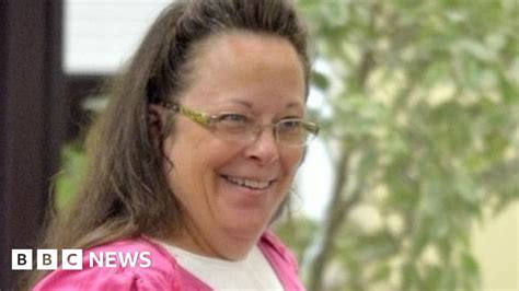 Kim Davis Jailed In Gay Marriage Row Delays Return To Work Bbc News