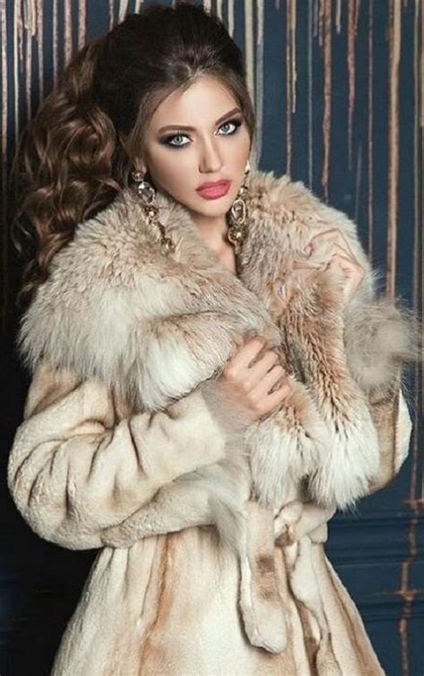 Pin By Elmo Vicavary On Mink Girls Fur Coat Fur Fashion Fabulous Furs