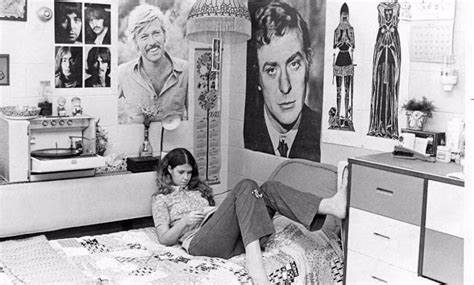 15 Vintage Photographs That Show Teenage Bedrooms From Between The Late