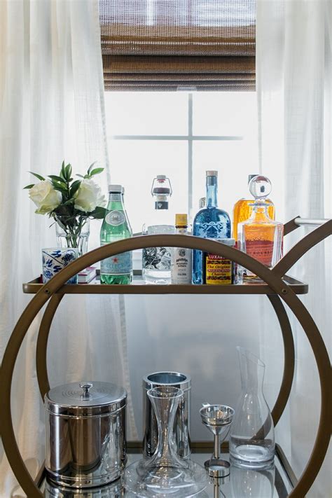 That's why we've curated our own gallery of style ideas to offer fresh interior inspiration for your home. Bar Cart Ideas 101: 5 Best Designer Bar Cart Styling Tips ...