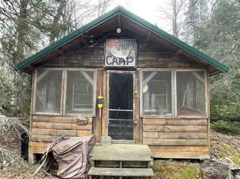 Maine Cabin For Sale On 142 Acres 50k Old Houses Under 50k