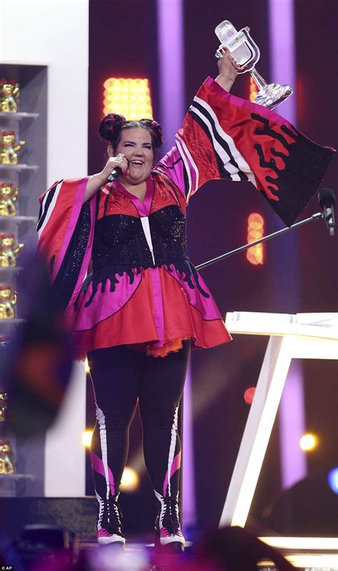 Israel Wins Eurovision 2018 Netta Barzilais Toy Claims The Crown Daily Mail Online