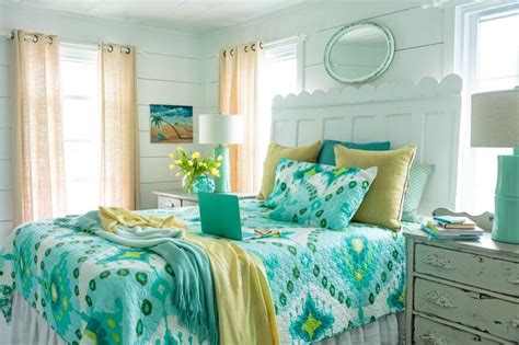 The aqua paint palette is an interesting group of paint color hues. 3 Ways to Add Turquoise to Your Home | Teal decor, Home ...