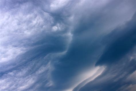 Gale's Photo and Birding Blog: Dramatic Clouds
