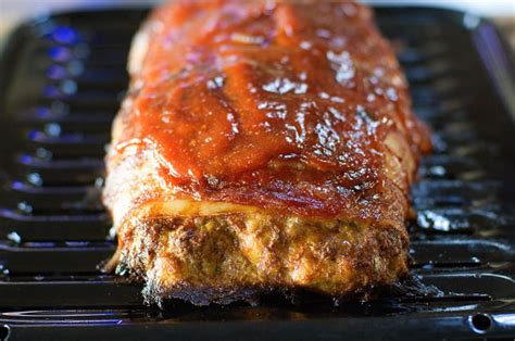 Check out these other meatloaf recipes for easy and delicious meal planning. Mommy and Things: Bacon Wrapped Meatloaf