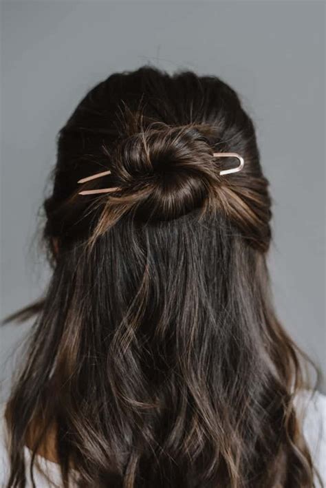 4 Ways To Use A French Hair Pin An Indigo Day