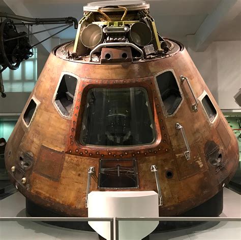 Original Apollo 10 Capsule : apollo