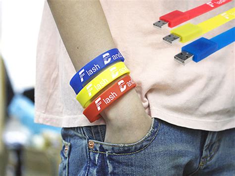 Awesomely Creative Flash Drives 28 Pics