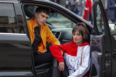 There are dozens of best foreign language oscar winners and nominees available to stream on netflix, including roma (last year's winner, and netflix's first major film contender), a separation. The Best Foreign TV Shows on Netflix | POPSUGAR ...