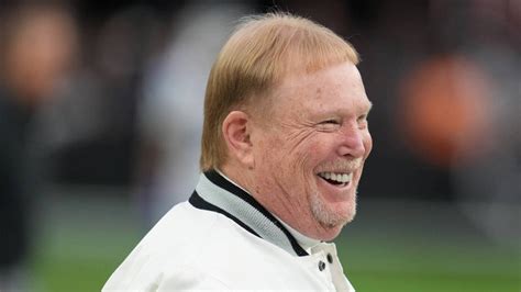 Raiders Owner Mark Davis Had Message For Players Before Coaching Change
