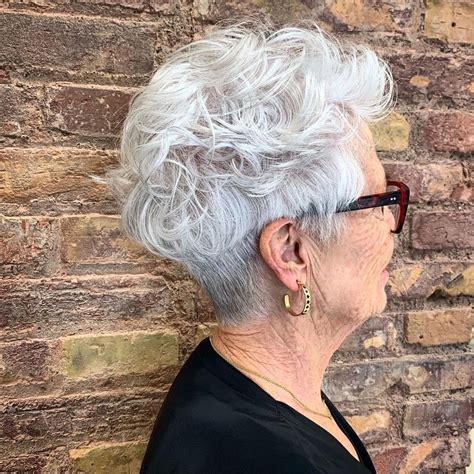 15 Best Pixie Haircuts For Women Over 60 2021 Trends Hairstyles Vip