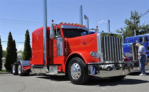 Pin By Josh On The Peterbilt 379 The Mother Of All Custom Trucks Big