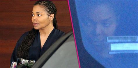 Adorable Janet Jacksons First Baby Bump Pictures Exposed After Singers Pregnancy Reveal See