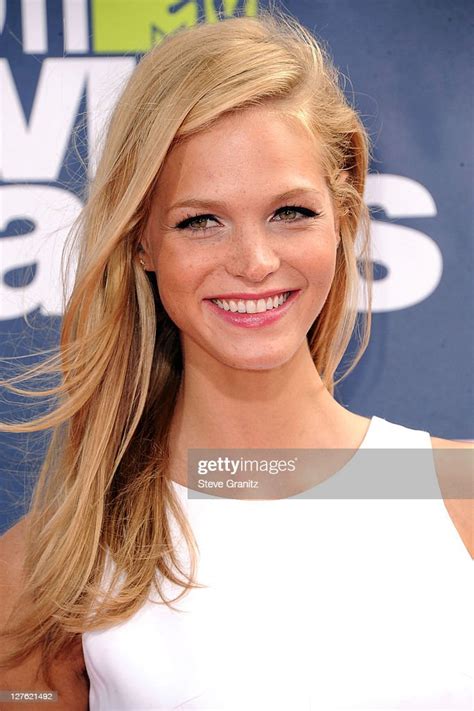 Model Erin Heatherton Arrives At The 2011 Mtv Movie Awards At News