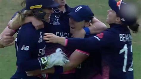 Women S World Cup Final England Beat India Lord S As It Happened
