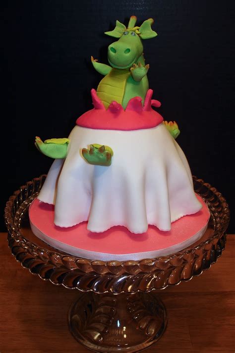 Dragon Cakes Decoration Ideas Little Birthday Cakes