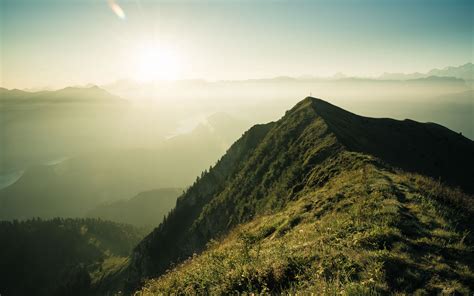 Download Wallpaper 3840x2400 Mountain Peak Sunlight Fog Grass 4k