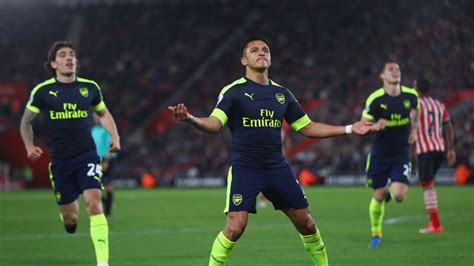 Southampton 0 2 Arsenal Alexis Sanchez Magic Keeps Arsenal In Top Four