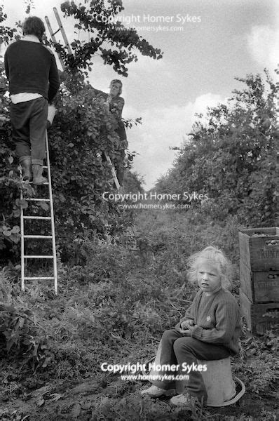 Pin On Photography Homer Sykes My British Archive