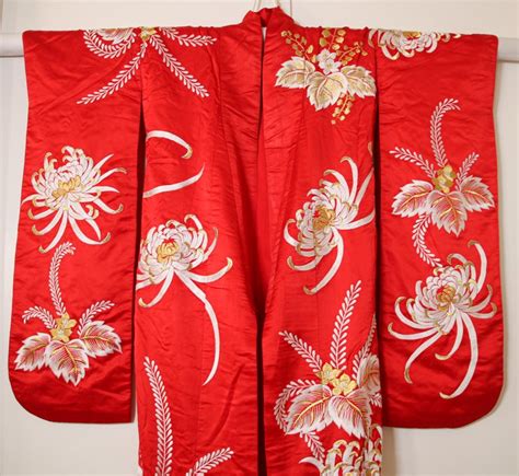 Vintage Kimono Red Silk Brocade Japanese Ceremonial Wedding Dress For
