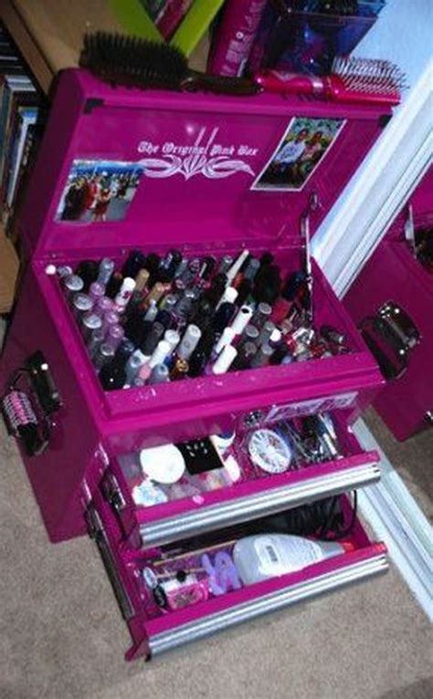 31 pretty chic diy makeup storage ideas for an inexpensive one godiygo diy makeup