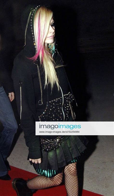 Saengerin Avril Lavigne Can Anlaesslich Der Sony Bmg Aftershowparty Waehrend Der 14 European