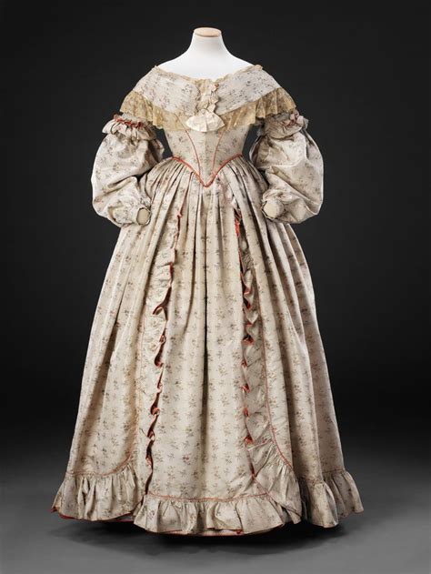 1830s Fashion 1830s Fashion Historical Dresses 1830s Dress
