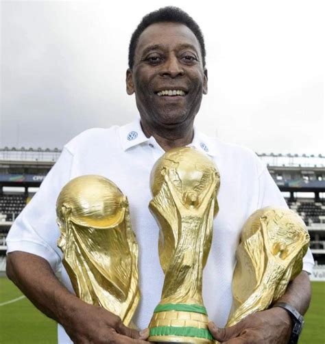 Pele Dead Brazils All Time Top Goalscorer Dies Aged 82 Tnn