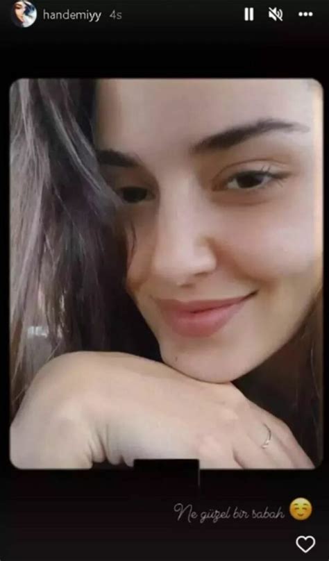 Hande Erçel shared a picture without makeup Everyone was shocked after