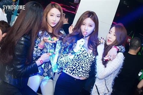 Pictures From This Hottest Club In Korea Shows You What Real Parties Look Like
