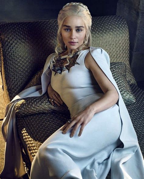 Dragon Queen Daenerys Targaryen Emilia Clarke Daenerys Targaryen Game Of Throne Daenerys