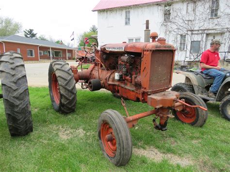 Lot 403s Allis Chalmers Unstyled Wc Tractor Vanderbrink Auctions