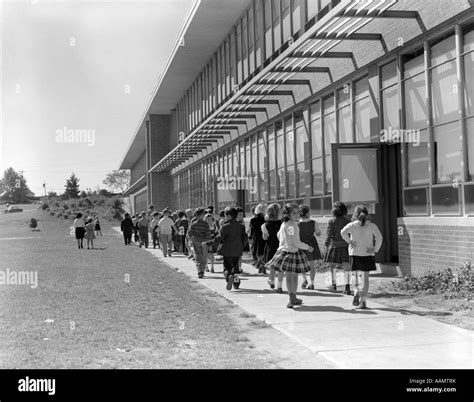 1950s School Building Hi Res Stock Photography And Images Alamy