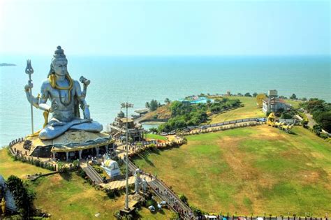 We did not find results for: 12 Top Tourist Places in Karnataka: Temples to Beaches
