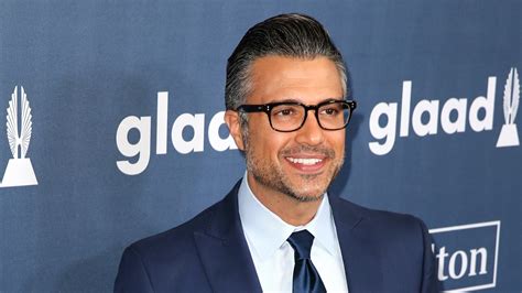 Jane The Virgin Star Jaime Camil Heading To Chicago On Broadway