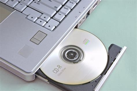 How To Play Music Cds On The Computer Techwalla