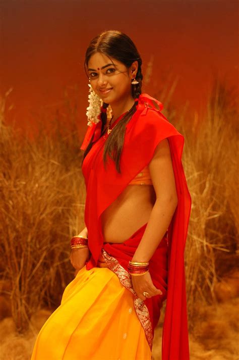 Meera Chopra Spicy Hip In Saree Stills ~ Photo Fundas