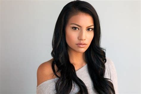 Pictures And Photos Of Ashley Callingbull Imdb Native American Hair Native American Models