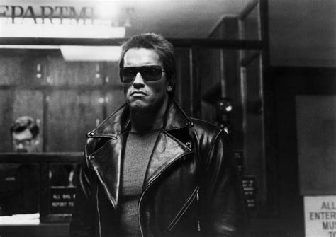 The Terminator Model T 800 Csm 101 Arnold Schwarzenegger Promo Photo Police Station