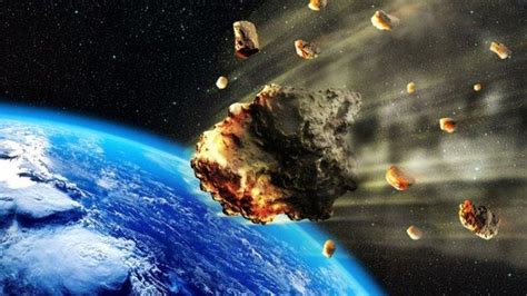 Hari Ini Asteroid Sebesar 6 Lapangan Sepak Bola Melintasi Bumi