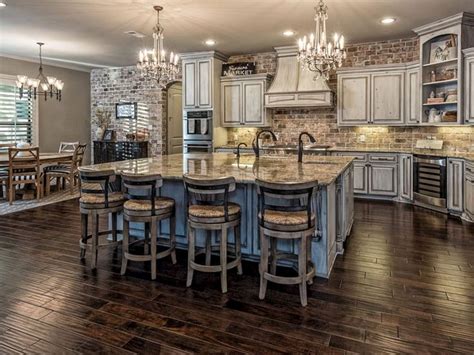 30 Best Traditional Kitchen Design Ideas For You Who Love A Beautiful