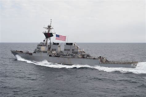 Guided Missile Destroyer Uss Ramage Ddg 61